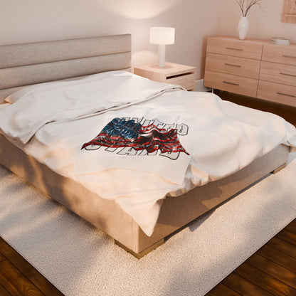 Patriotic Lightweight Velveteen Plush Blanket, Cozy Throw for Home Decor, Gift for Veterans, & Military, Warm Soft Blanket.